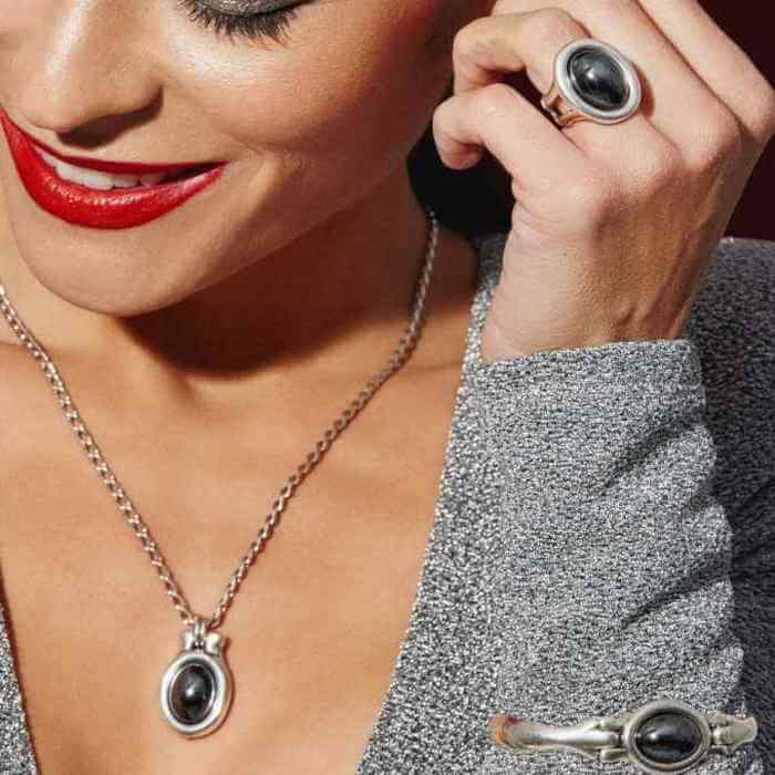 Collar cadenita plata colgante hematita