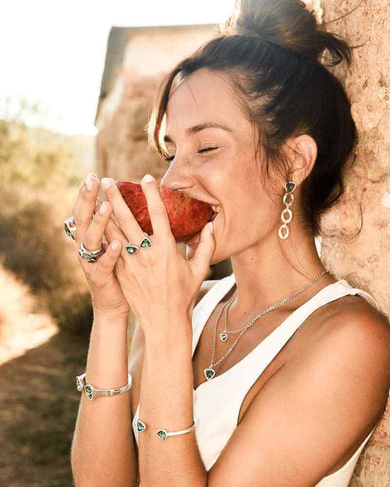 Collier Double Rang Orné Cristaux verts