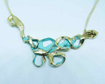 Collier incurvé en turquoise