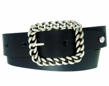 Belt with braided rectangular clasp