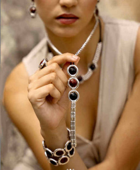 Collar de cristales color chocolate