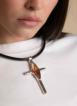 Collar Cuero Cruz Rosado Grande