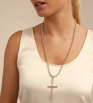 Cross silver pendant necklace