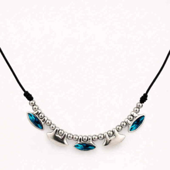 Collier Cuir Pendentif Cristal Bleu