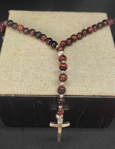 Colgante cruz collar perla marrón