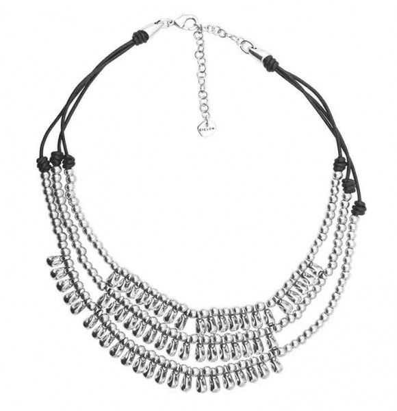 Collar de tres hileras de cuero con cuentas en plata