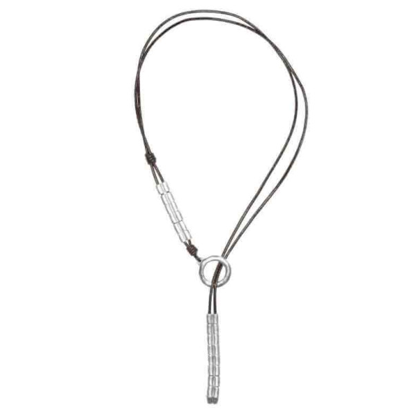 Collar corbatero cuero
