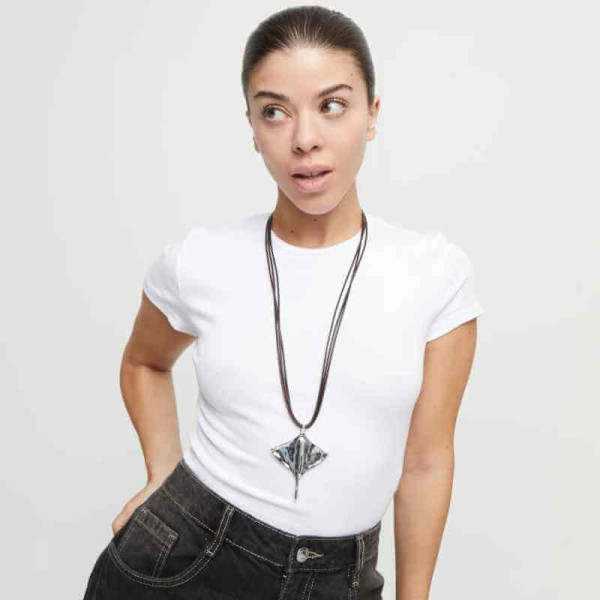 Leather Necklace Stingray Pendant