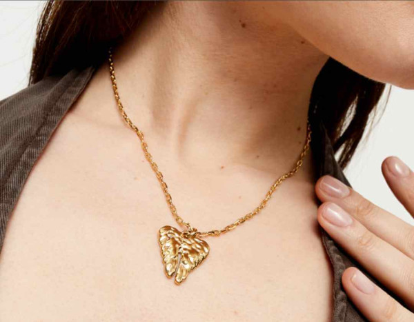 Collier or ailes d'ange