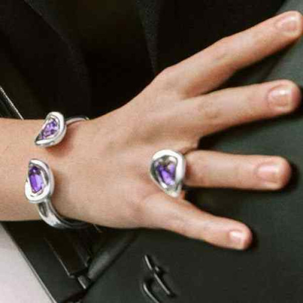 Bracelet jonc en cristal violet