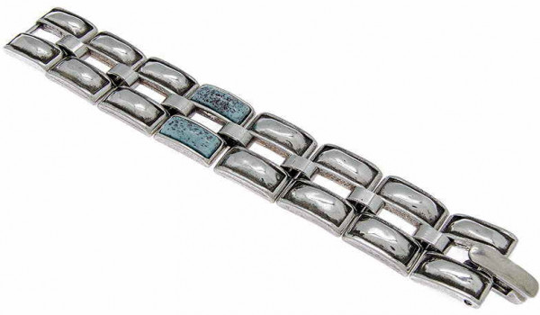 Bracelet avec des pièces en argent et des cristaux intégrés