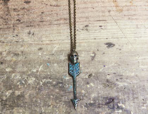 Skull and love arrow vintage necklace